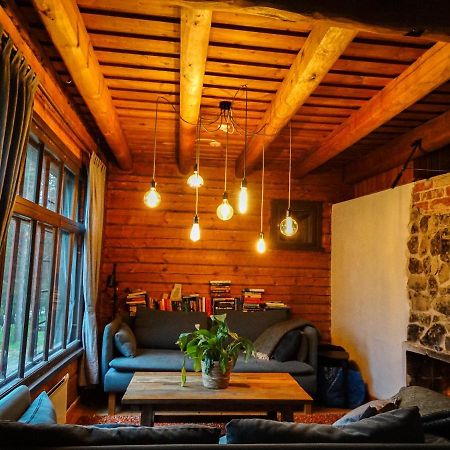 Äkäslompolo Silver Fox Hostel מראה חיצוני תמונה
