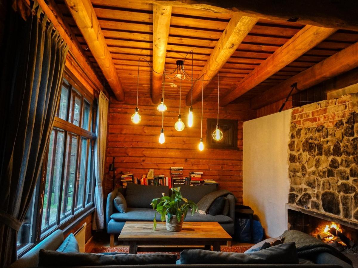 Äkäslompolo Silver Fox Hostel מראה חיצוני תמונה